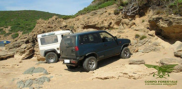 tutela coste automobili in spiaggia