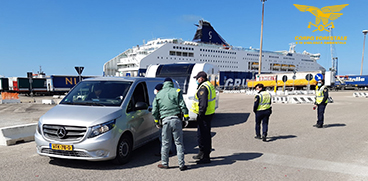 Controlli agli sbarchi nei porti della Sardegna