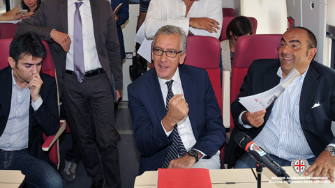 Pr. Pigliaru Ass Deiana presentazione nuovo treno ATR365 della CAF