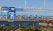 Porto canale Cagliari containers